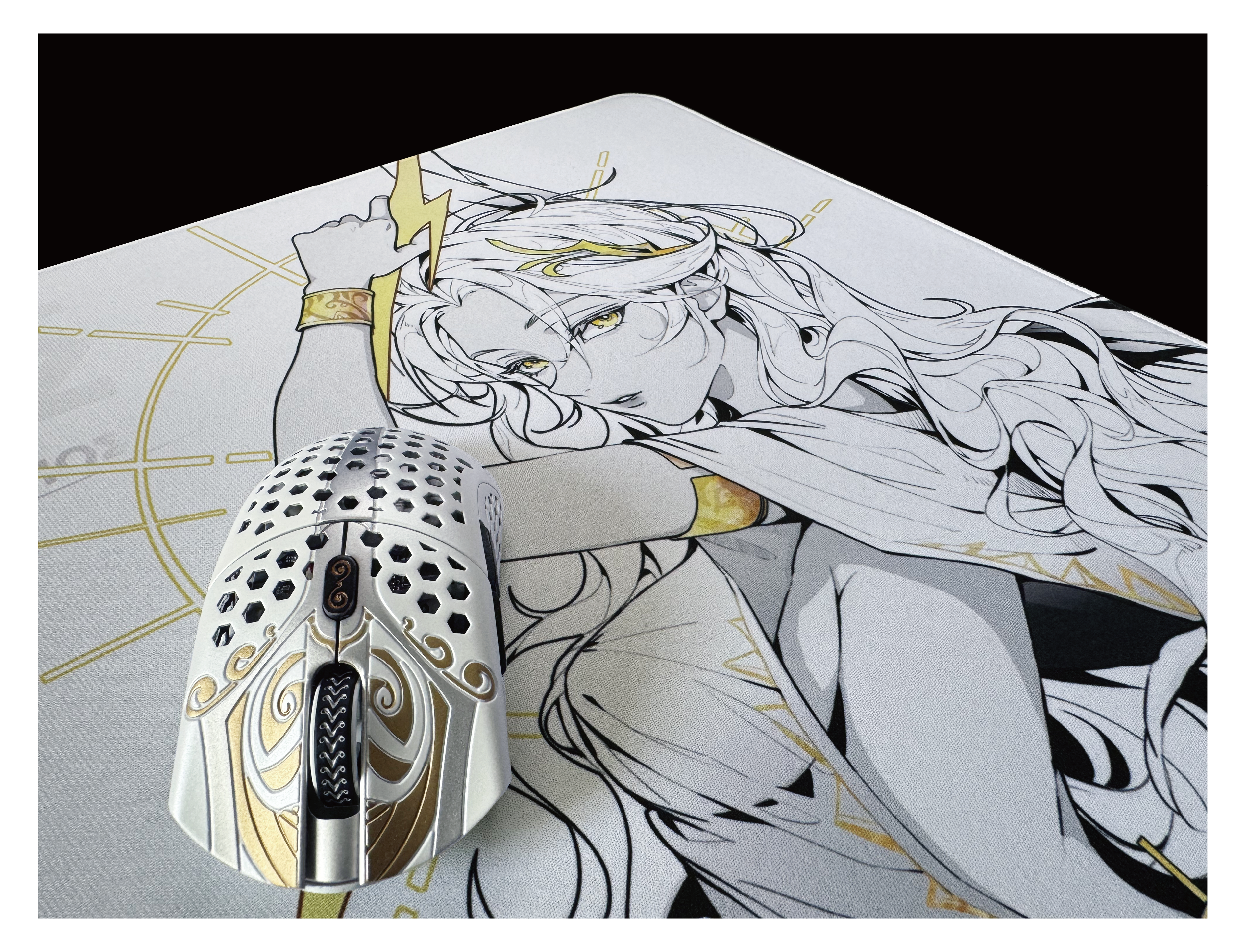 EVOLASTGEAR-Care Studio ZEUS 【布製マウスパッド】