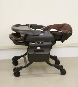 □ホワイトレーベル ネムリラ AUTO SWING ダッコプラス【コンビ Combi