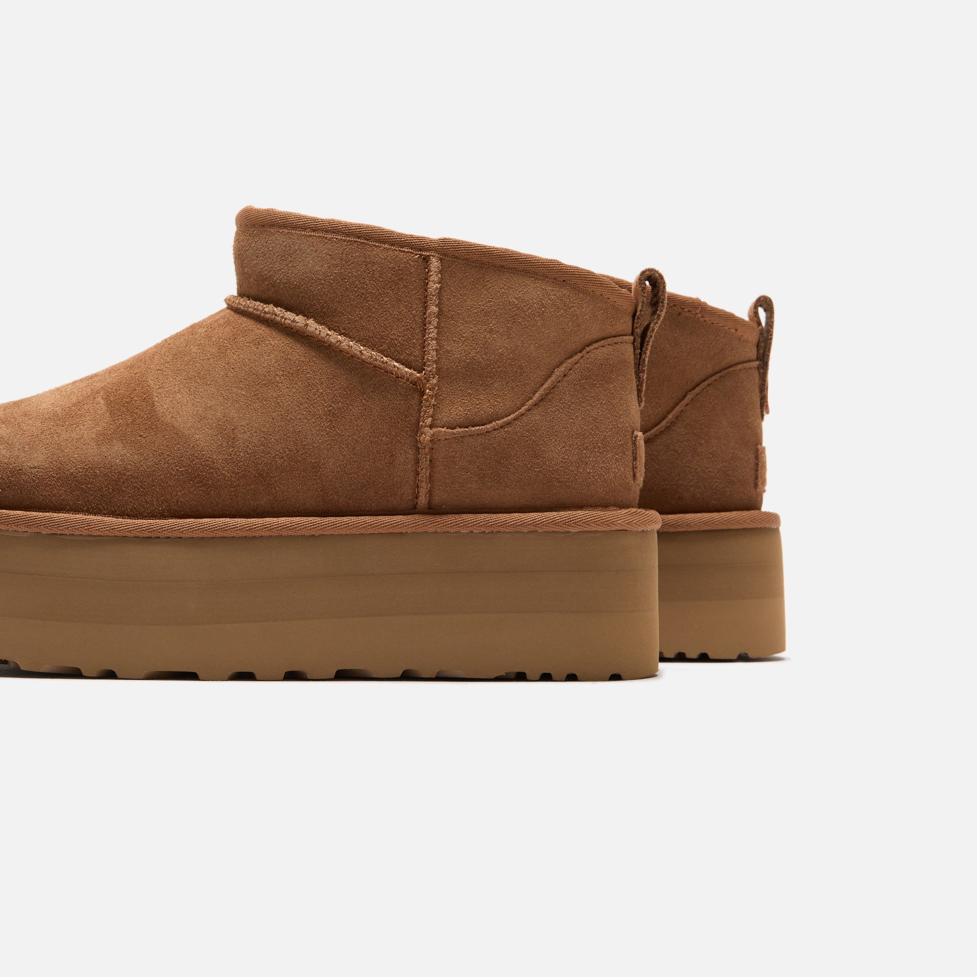 UGG WMNS Classic Ultra Mini Platform - Chestnut – Kith