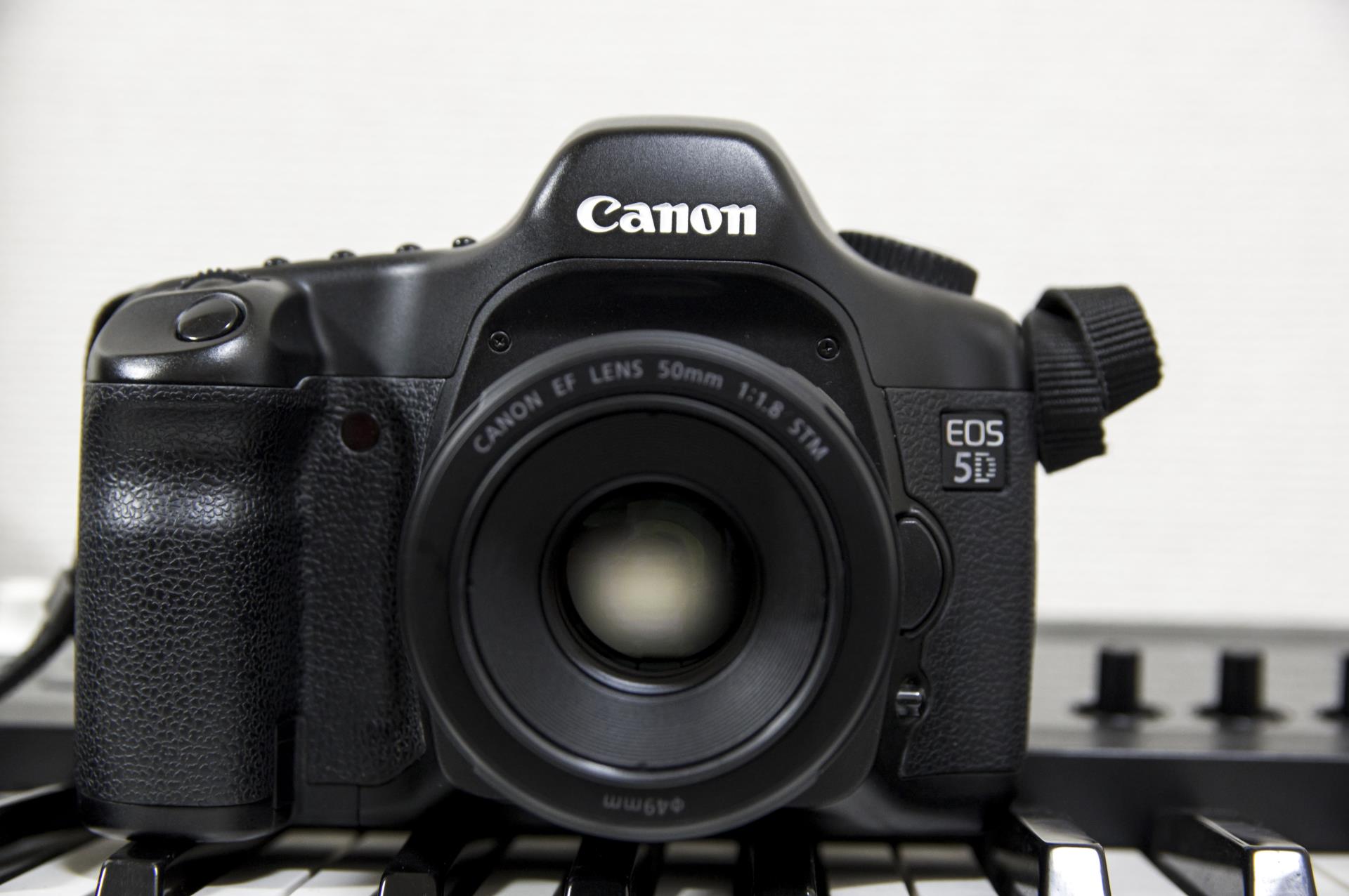 2005年発売】Canon EOS 5D 初代 今更ながら購入しました 【レビュー