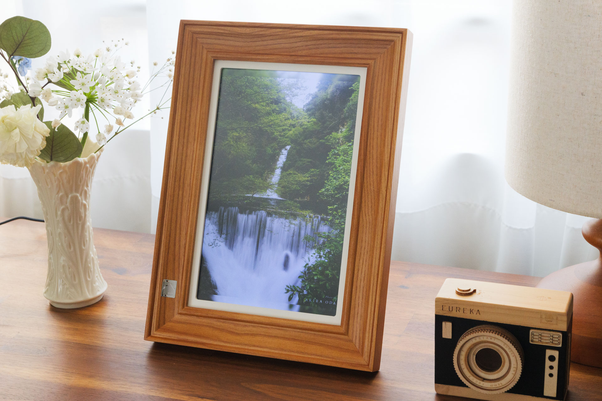 KODAK デジタルフォトフレームをレビュー！木製フレームが美しい【SD