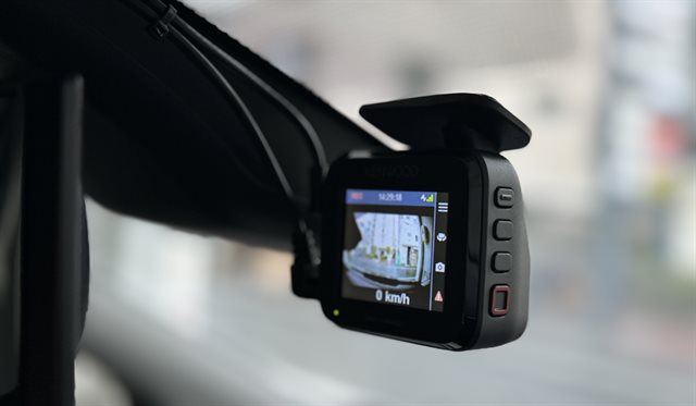 アクアに前後ドラレコ「DRV-MR480」をキレイに取り付ける（MXPK