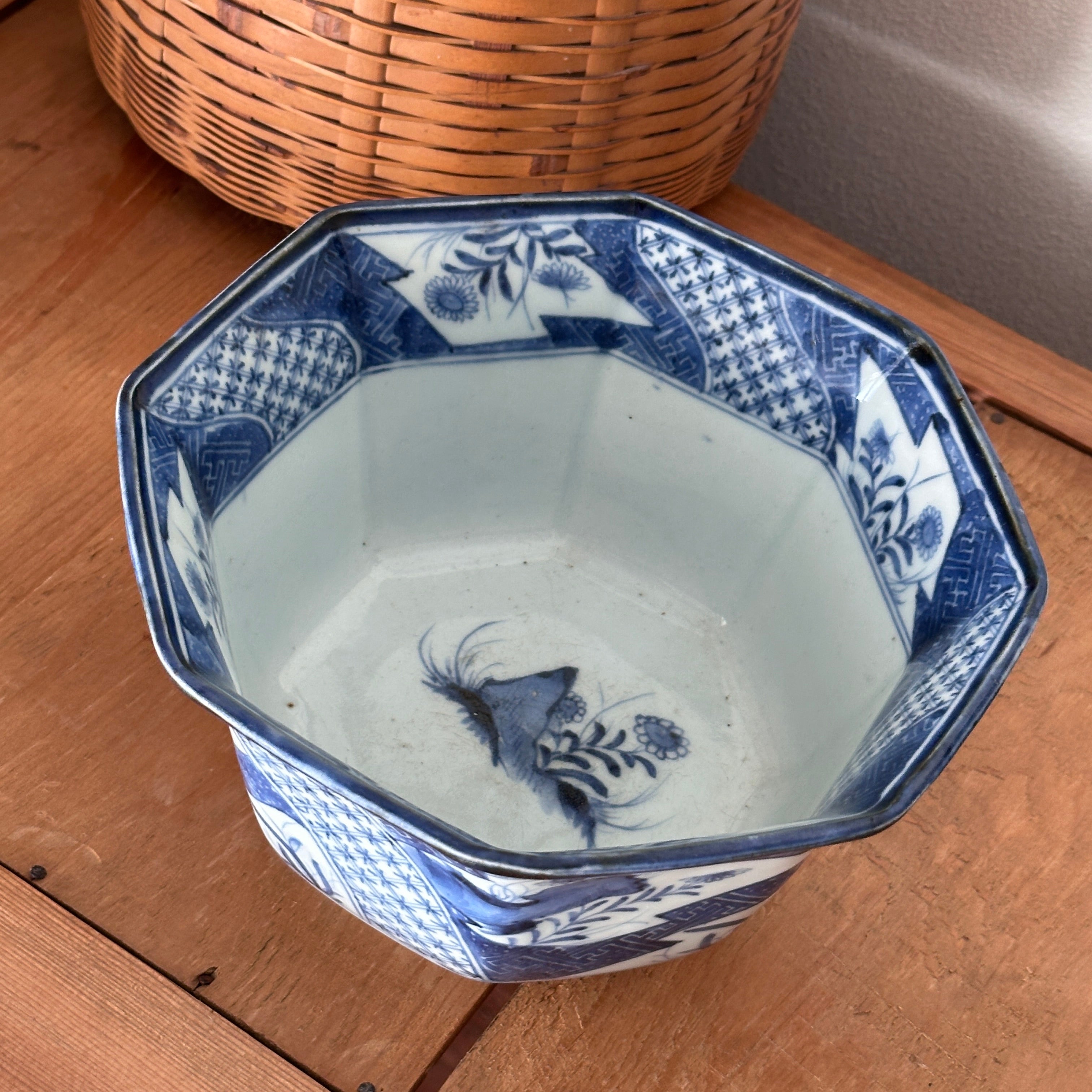 花柄装飾 八角形陶器バスケット