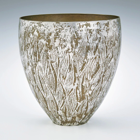 鍛黄銅銀彩壺「翠」(山田 藍)｜ギャラリージャパン