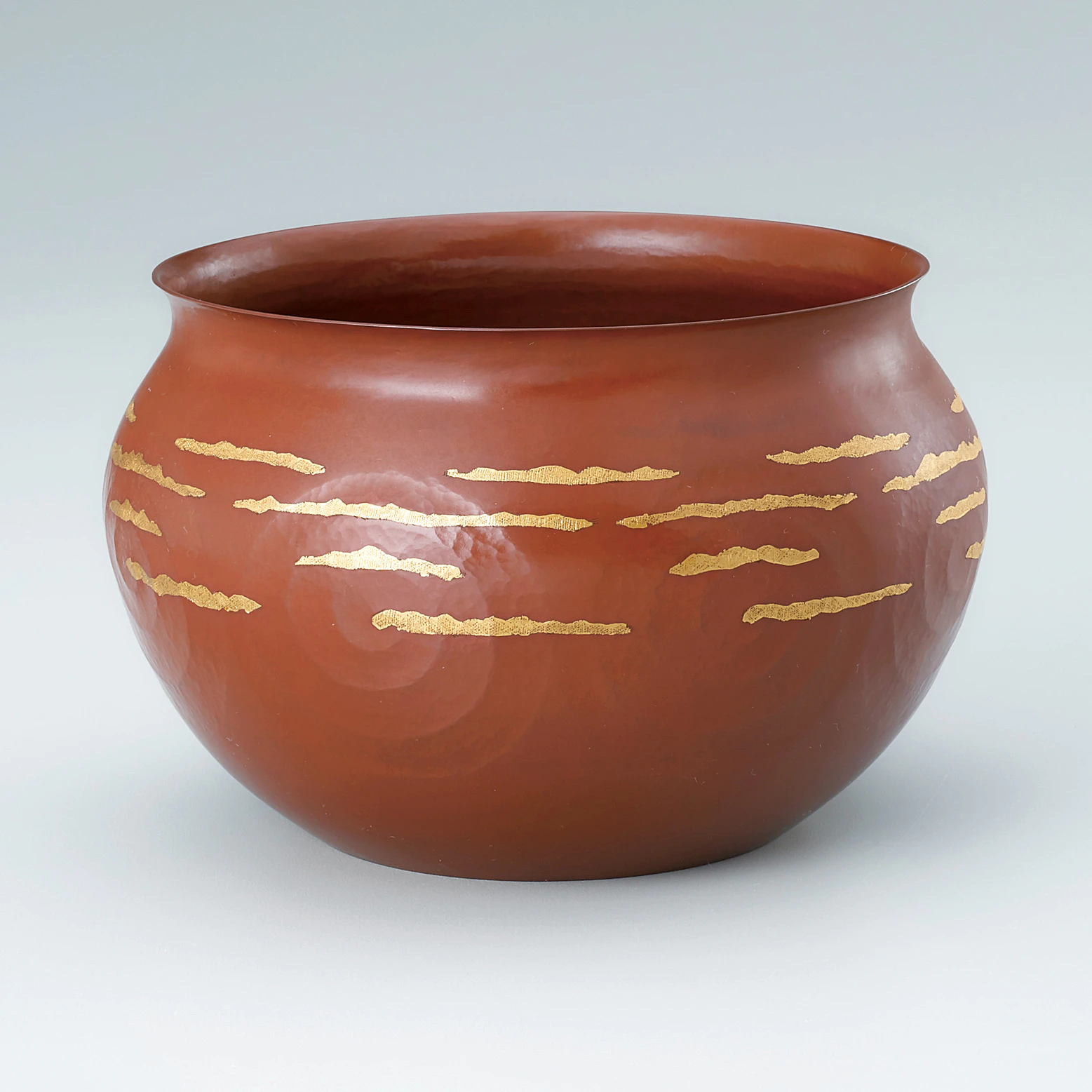 鍛銅建水「煌」(大角 幸枝)｜ギャラリージャパン