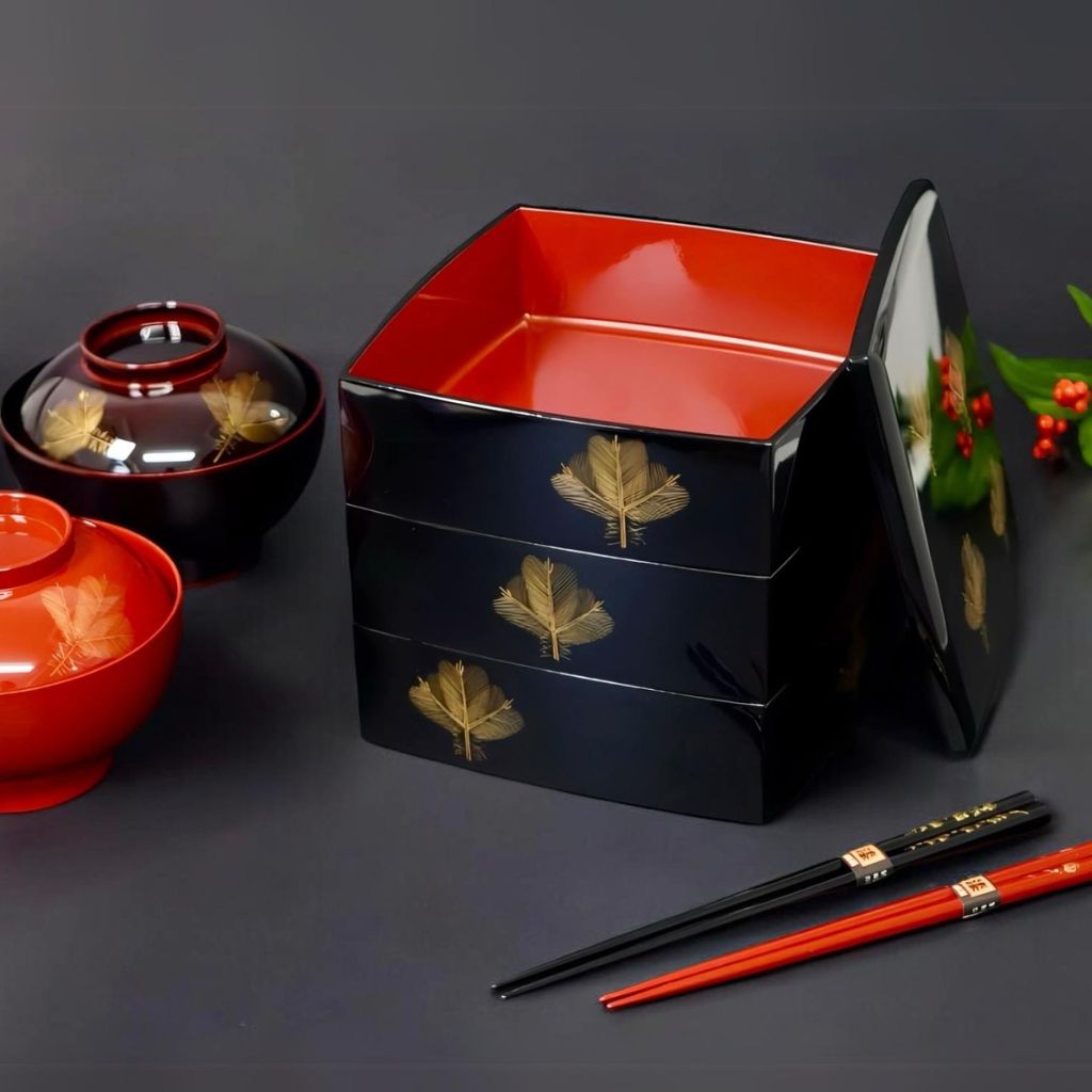 朱塗 沈金 野弁当 揃い 煎茶画箱(ZE653) 朱塗 沈金 野弁当 揃い 煎茶画