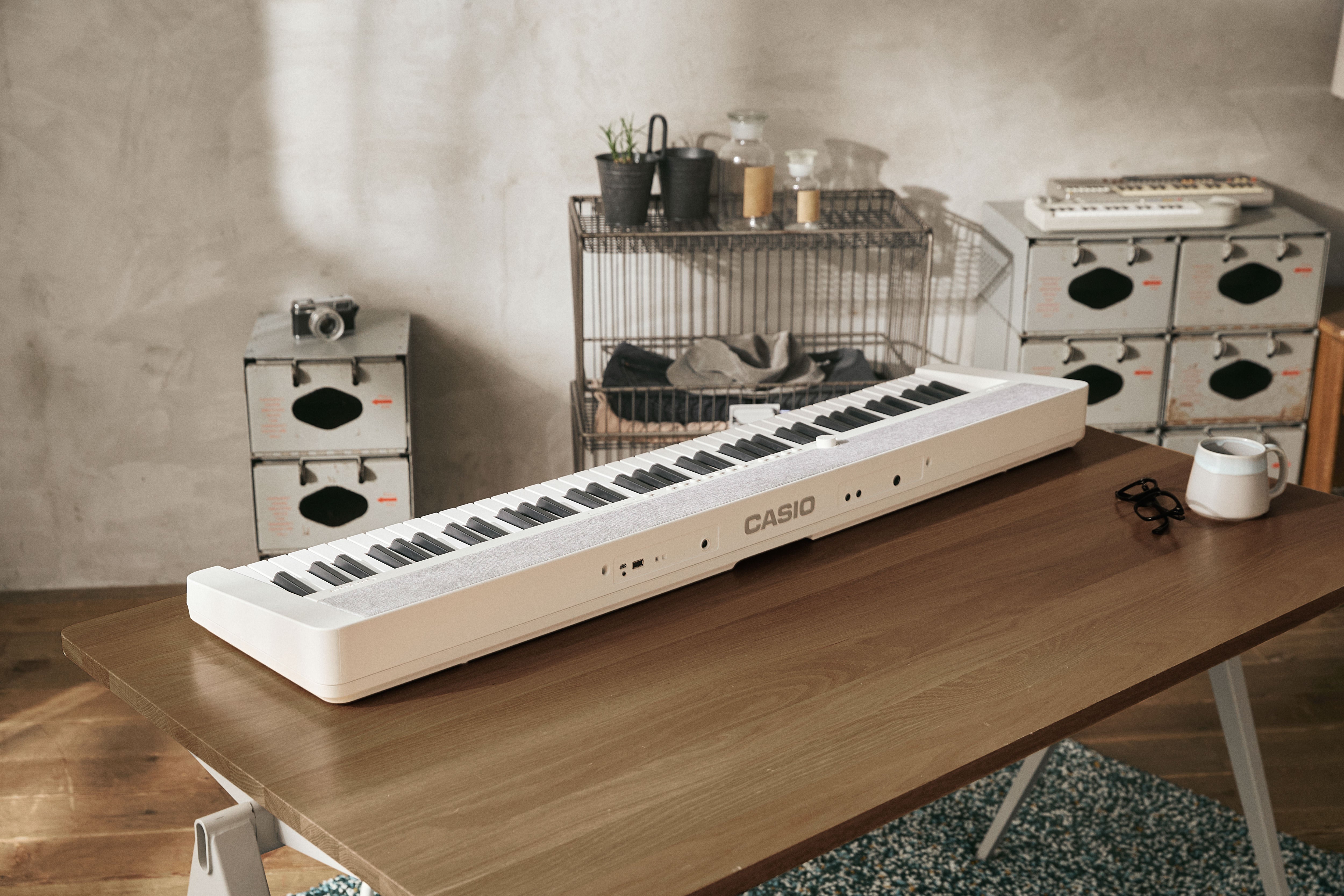 Casio Casiotone CT-S1-76 Portable Keyboard - White BONUS PAK