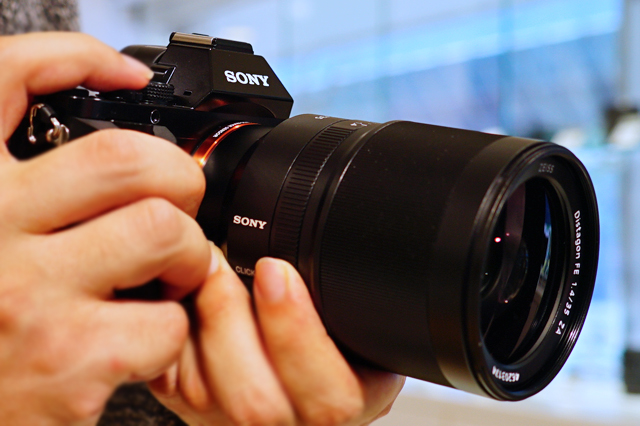 ソニーストアで、Distagon T* FE 35mm F1.4 ZA 「SEL35F14Z」を触って