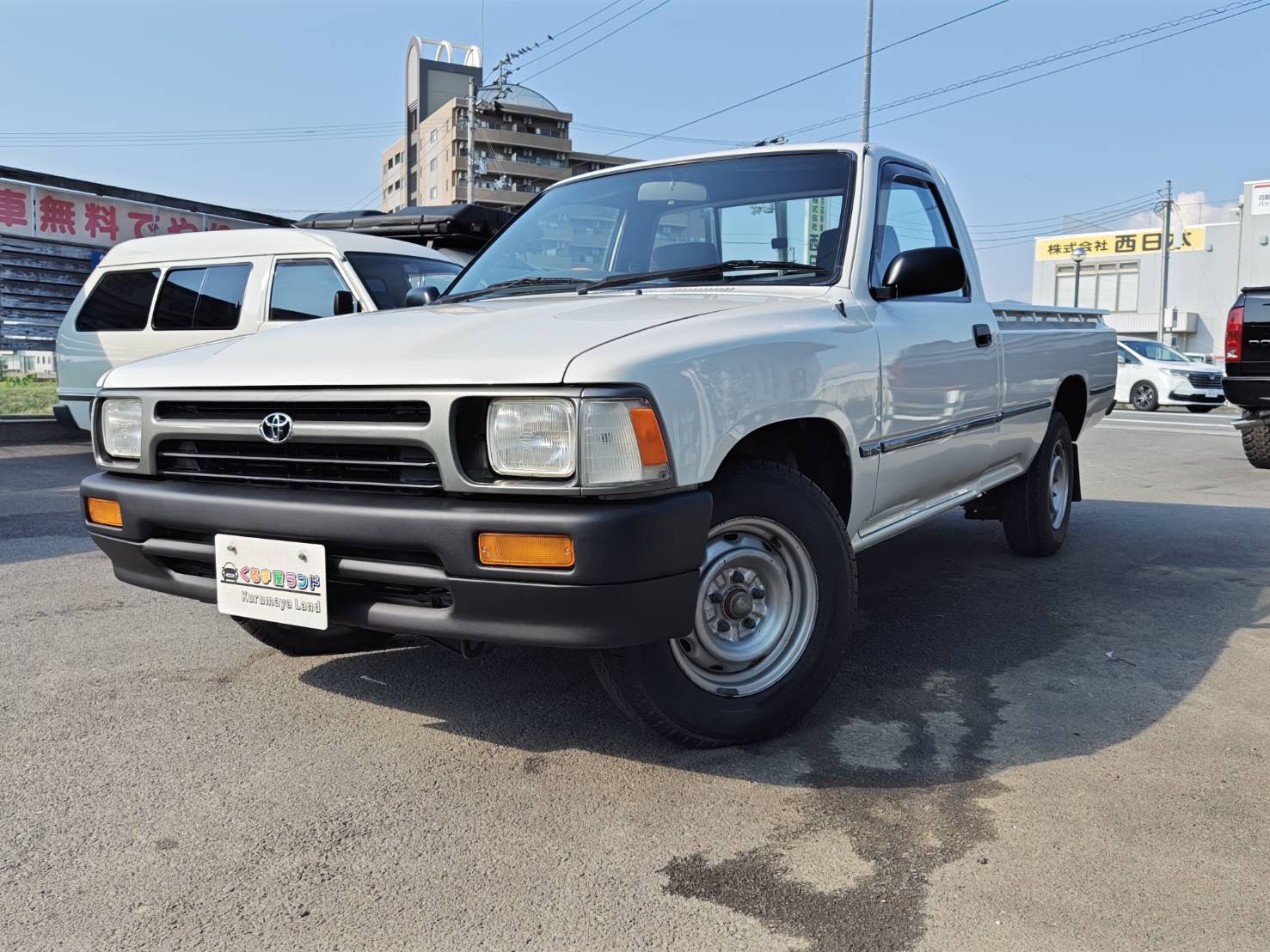 販売実績】希少な80系ハイラックスが即完売！丁寧に仕上げた1台が