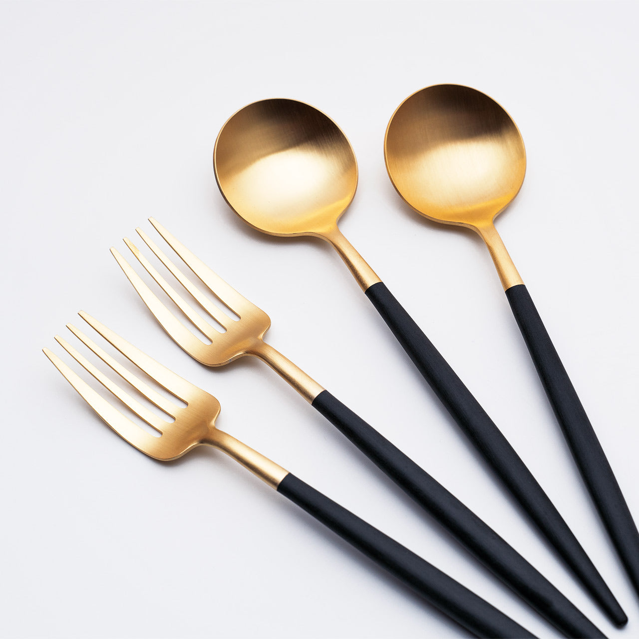 クチポール GOA/ゴア ディナー 4本 ギフトセット ブラックゴールド