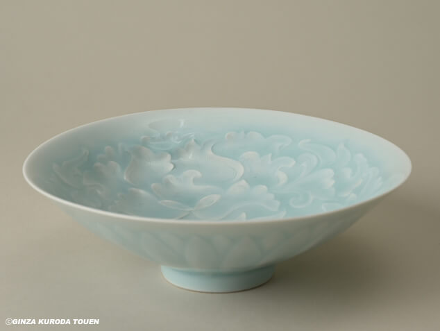 塚本快示 青白磁刻花文碗 | 銀座 黒田陶苑