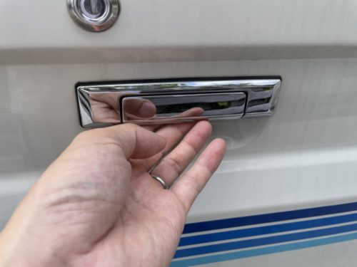 再再販ランクル70のドアノブだけシルバーな理由 | ランクル70研究所