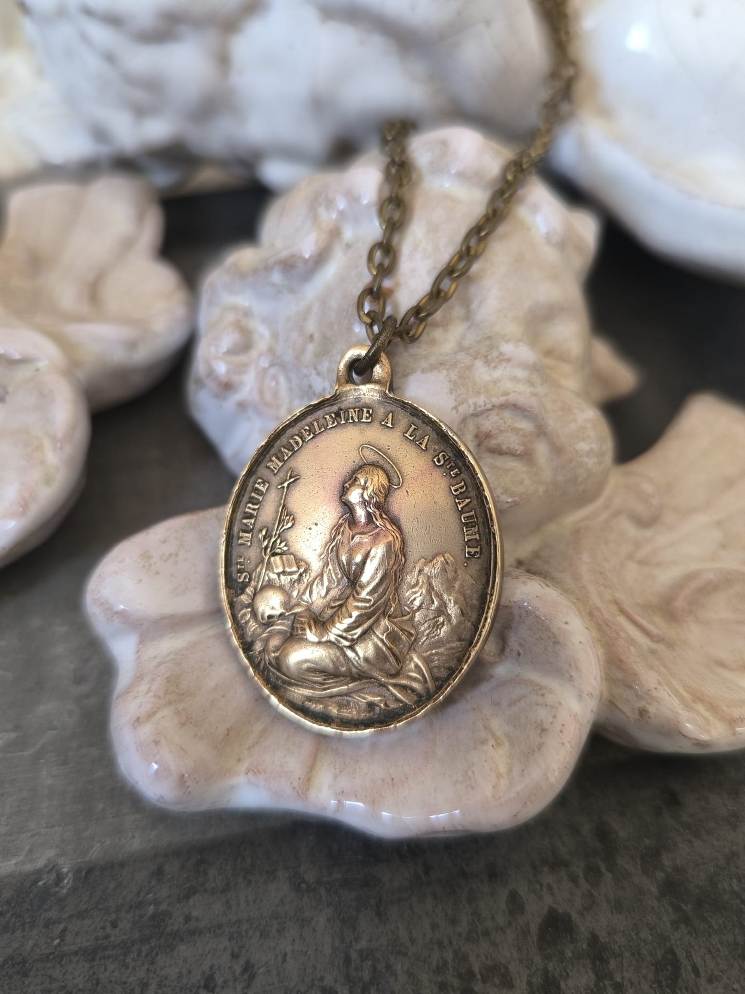 マグダラのマリア】【サントボームの洞窟】【4人の天使に天に運ばれる