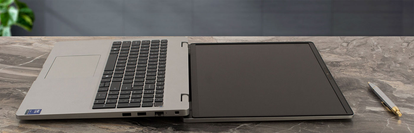 Dell Pro 16 (PC16250) レビュー - 買って後悔するかもしれない