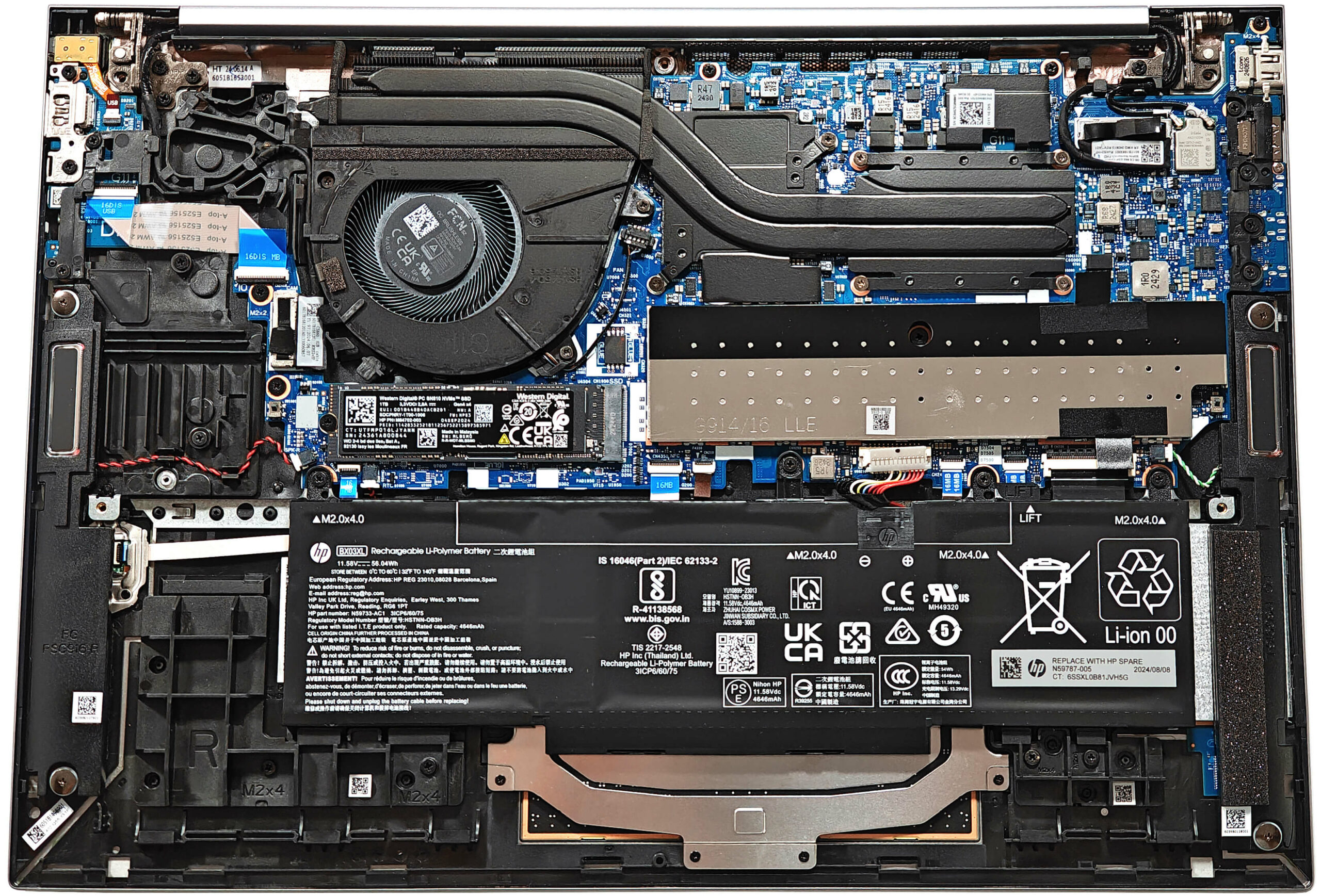 HP ZBook Firefly 16 G11の開け方 - 分解とアップグレードオプション