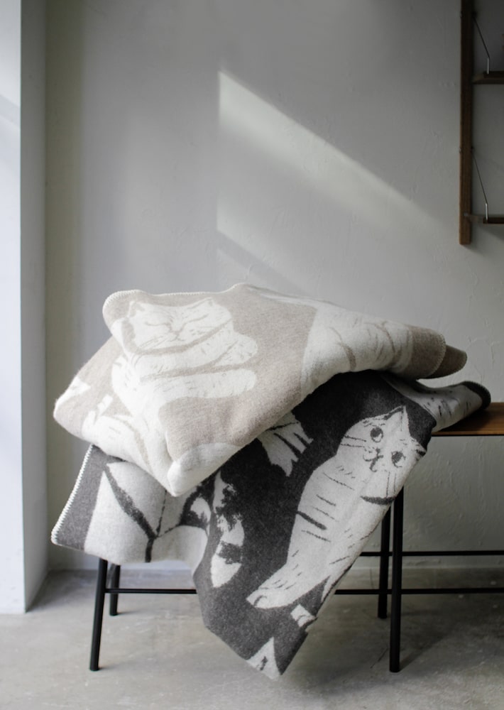 KISSANPÄIVÄT blanket 130×180cm – LAPUAN KANKURIT（ラプアンカンクリ）