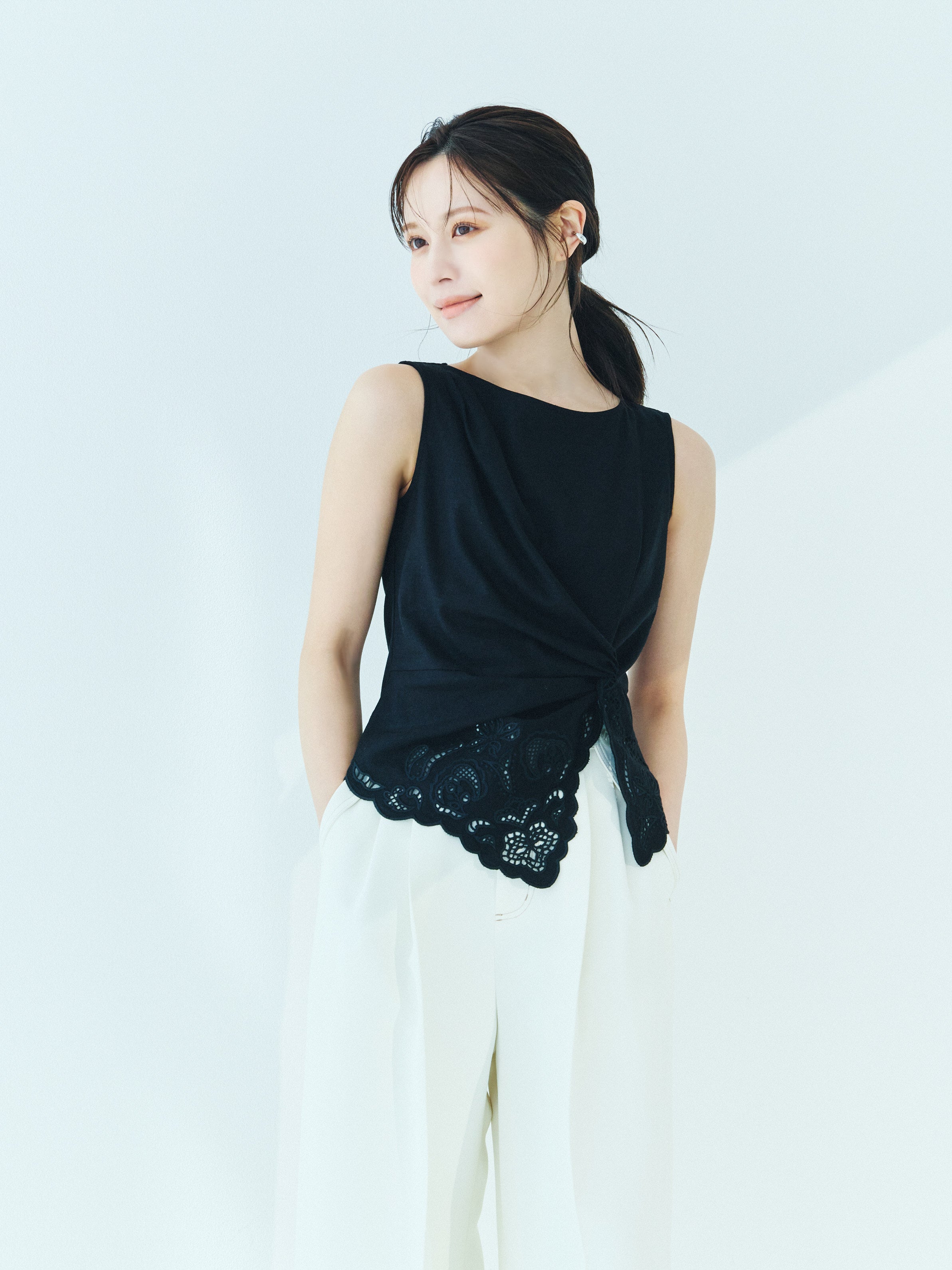 Orchid Cutwork Twist Top – L'AUBE BLANC