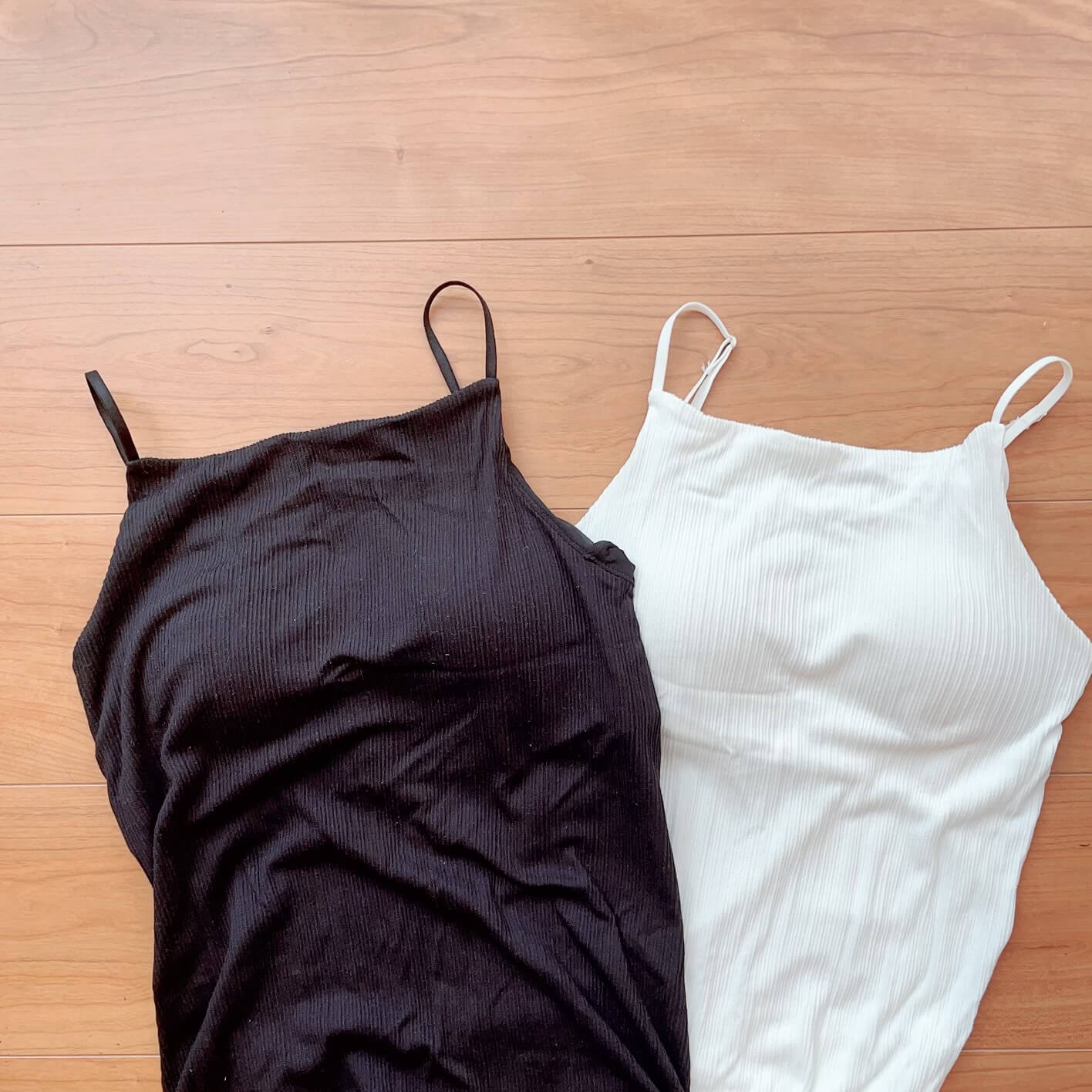 ユニクロ×Mame Kurogouchi ブラキャミソールを2色買い | LEE