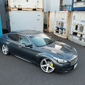 フーガ 51のフーガ・y51・スカイライン・v37・車高調に関するカスタム