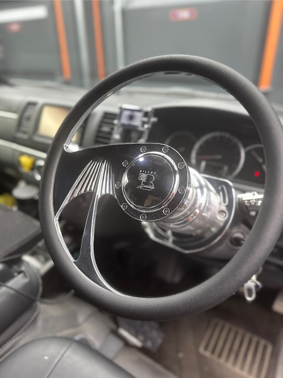 ハイエースバンのビレット・ハイエース200系・ビレットステアリング