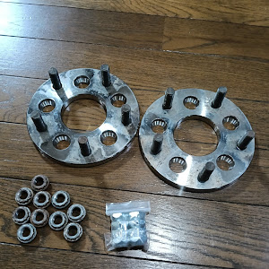 プリウスの114.3化に関するカスタム事例｜車のカスタム情報はCARTUNE