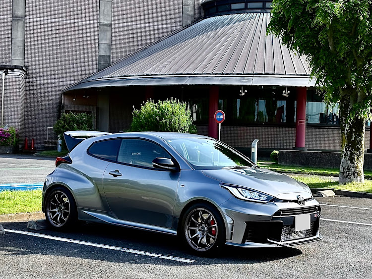 GRヤリスのリザルトジャパン・Kansaiサービス・Gフォース・カーボン製