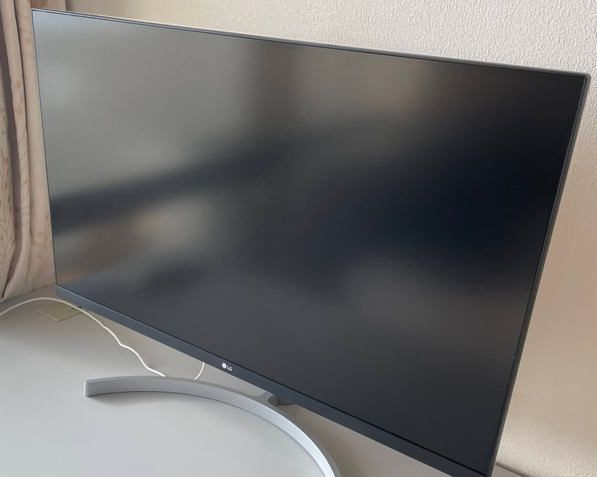 32UN550-WAJP レビュー | 32インチ4Kモニターのエントリーモデル