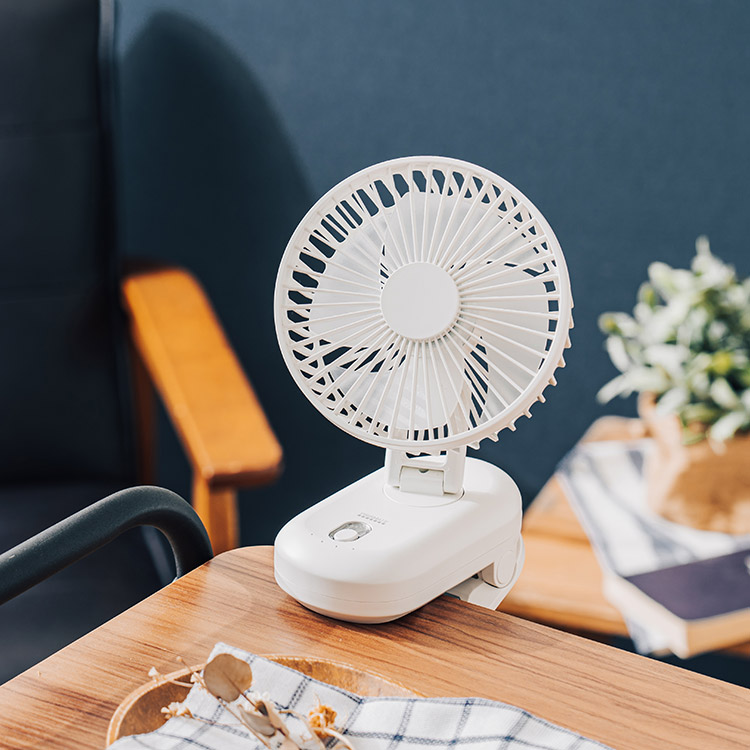 コードレスミニリビングファン クリップタイプ PR-F083 | PRISMATE