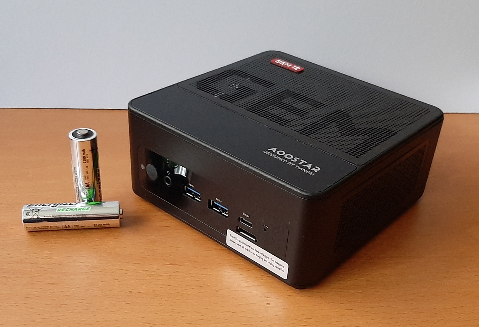 AOOSTAR GEM12 Review: Mini PC with OCuLink, 2.5 GbE LAN and up to