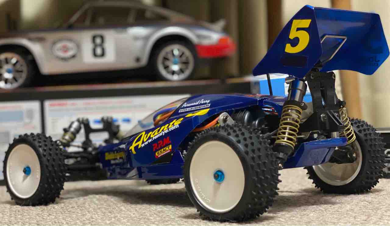 タミヤ 1/10 イグレス&アバンテ 2台セット タミヤ 1/10 イグレス