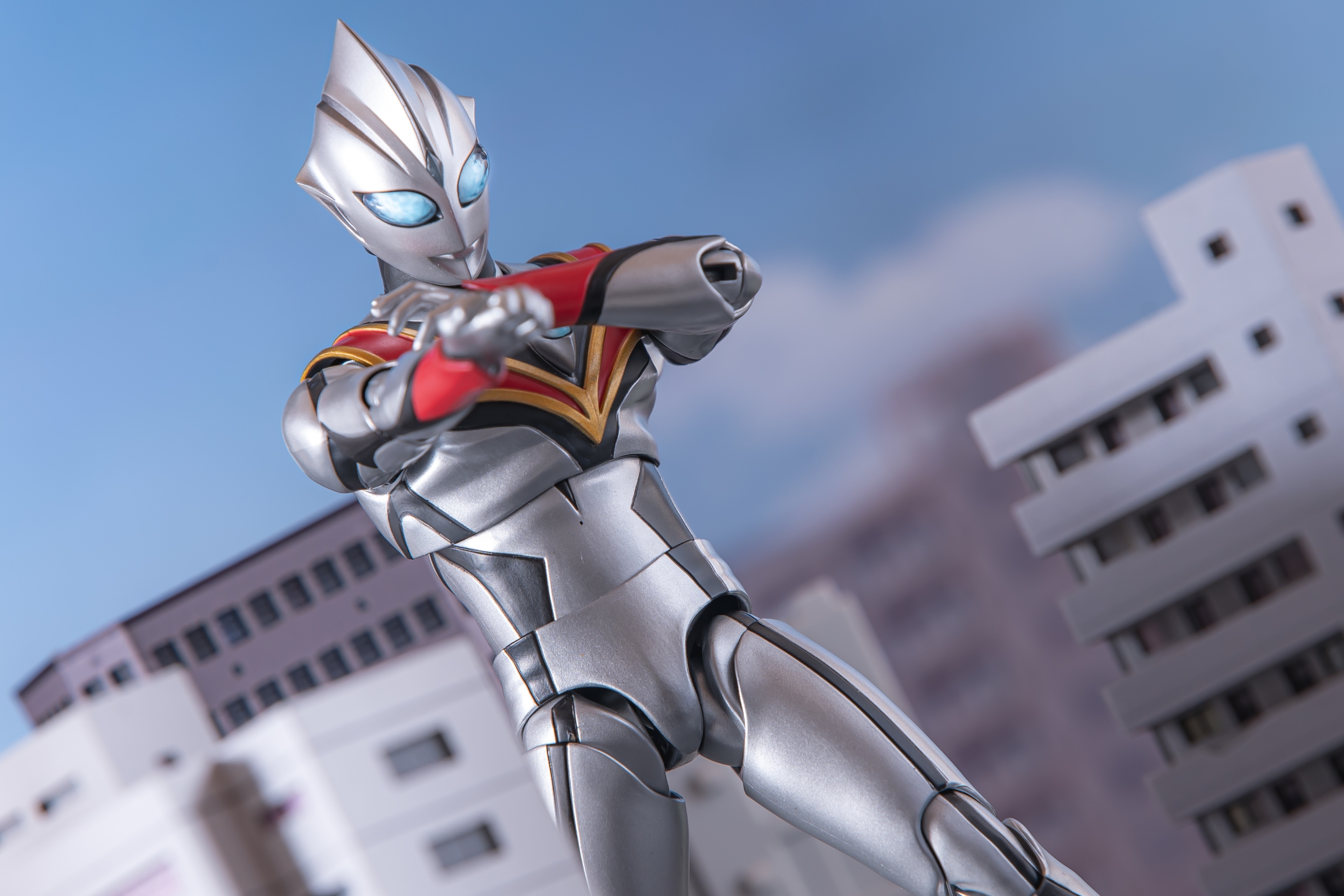 レビュー】S.H.figuarts イーヴィルティガ 真骨彫製法 : 関節フィギュア庫