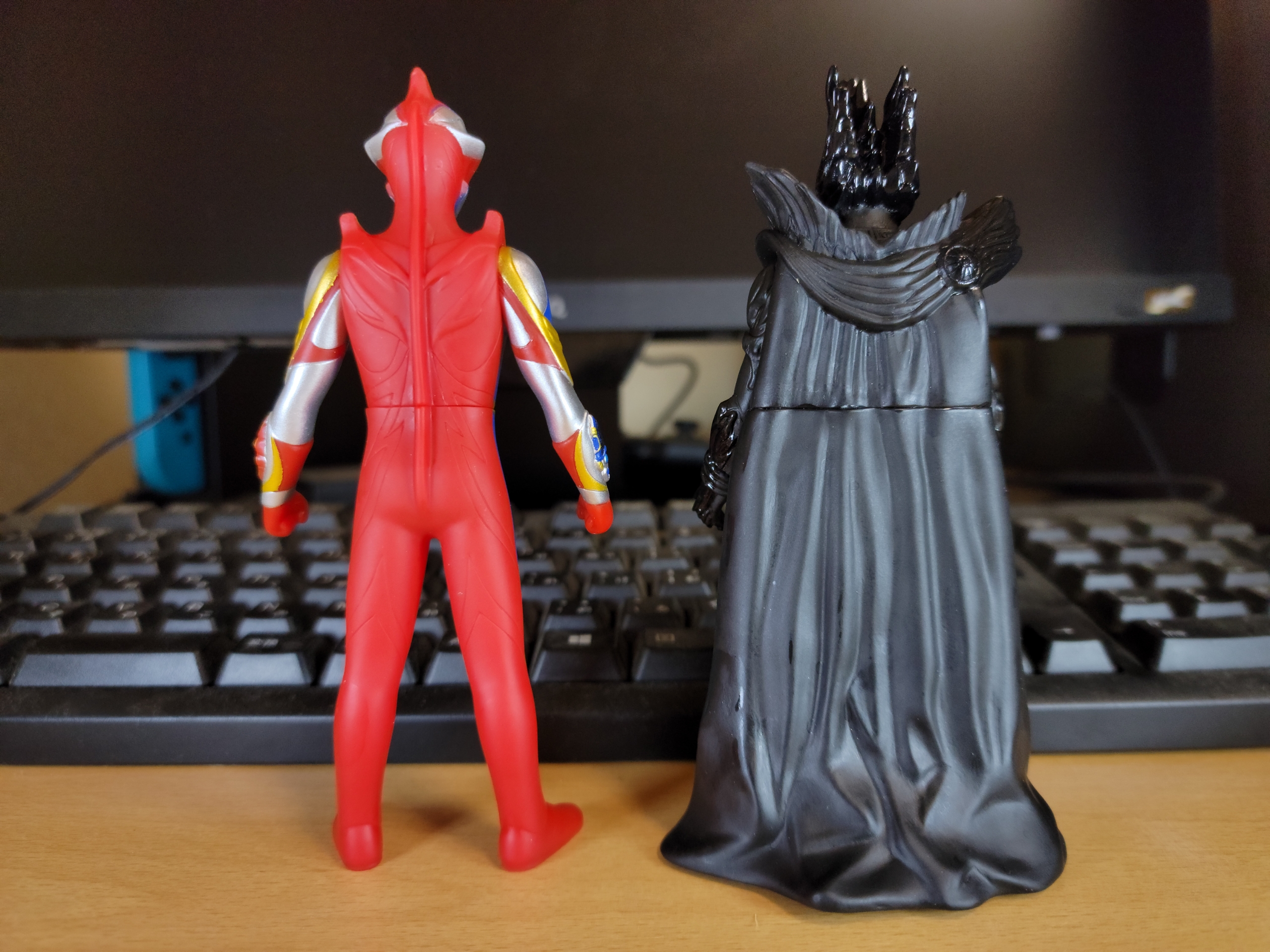 中国限定ソフビ 超決戦 ウルトラマンメビウス フェニックスブレイブVS