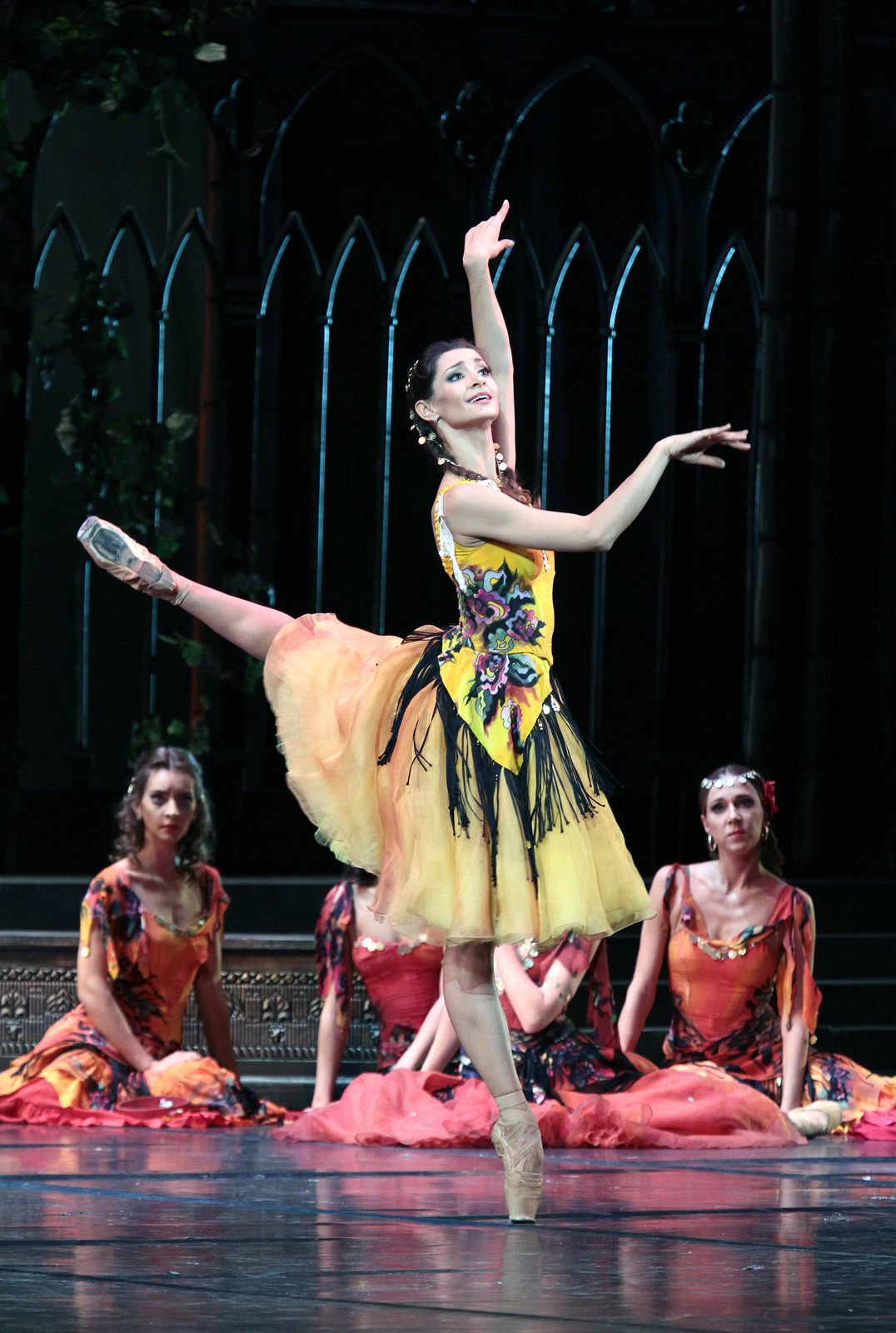 ドラマティックなバレエ『エスメラルダ』国立モスクワ音楽劇場バレエ団