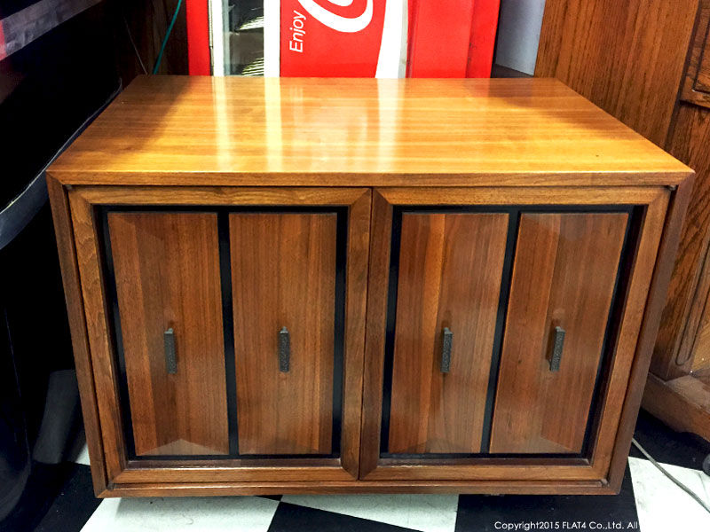 □大変珍しいVINTAGEジュークボックスがFOR SALE中です！ : Today's FLAT4