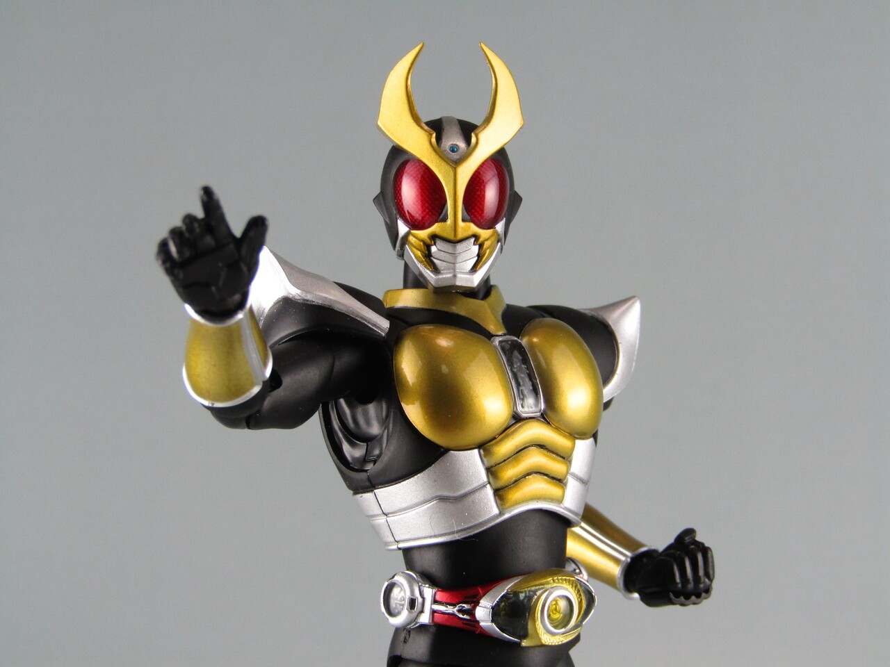 S.H.Figuarts（真骨彫製法） 仮面ライダーアギト グランドフォーム