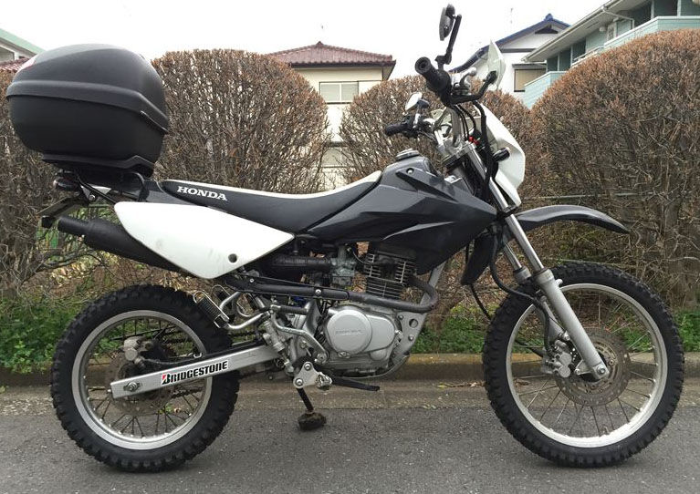 XR50 モタード : ONE DAY - Around and Around -