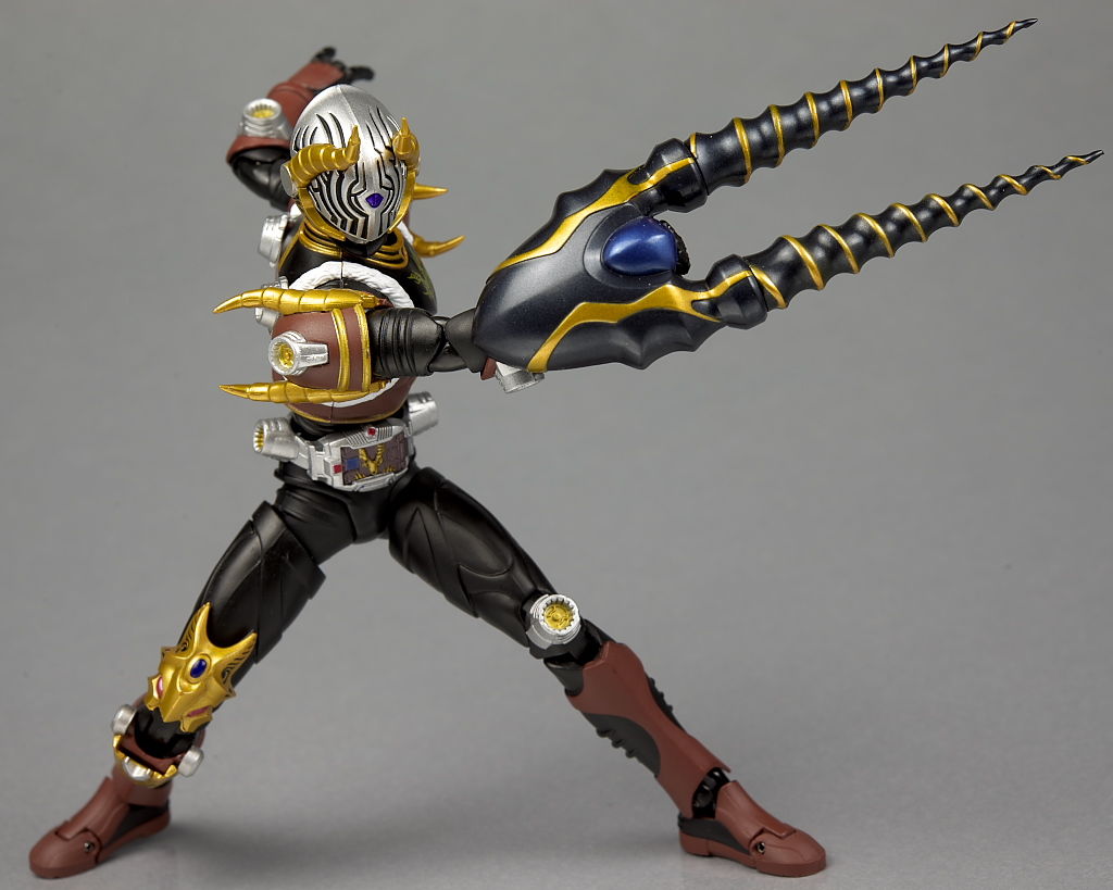 S.H.フィギュアーツ 仮面ライダーインペラー レビュー : はっちゃか