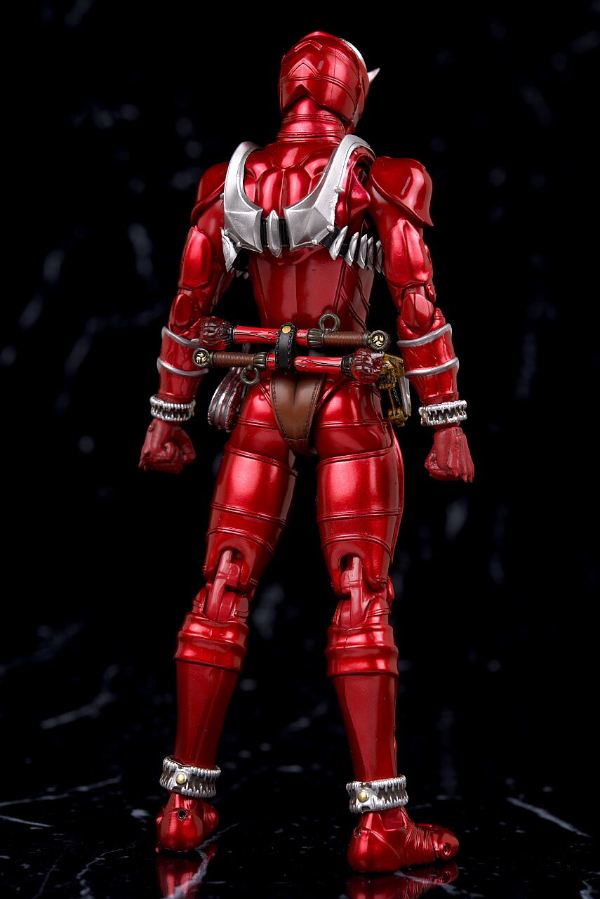 S.H.フィギュアーツ （真骨彫製法） 仮面ライダー響鬼紅 レビュー : は