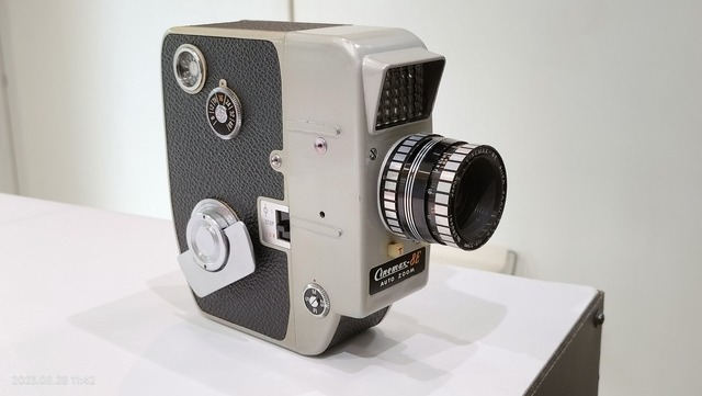 1960/昭和35年/瓜生精機/Cinemax 8E AUTO ZOOM/TTL測光/光学3倍ズーム