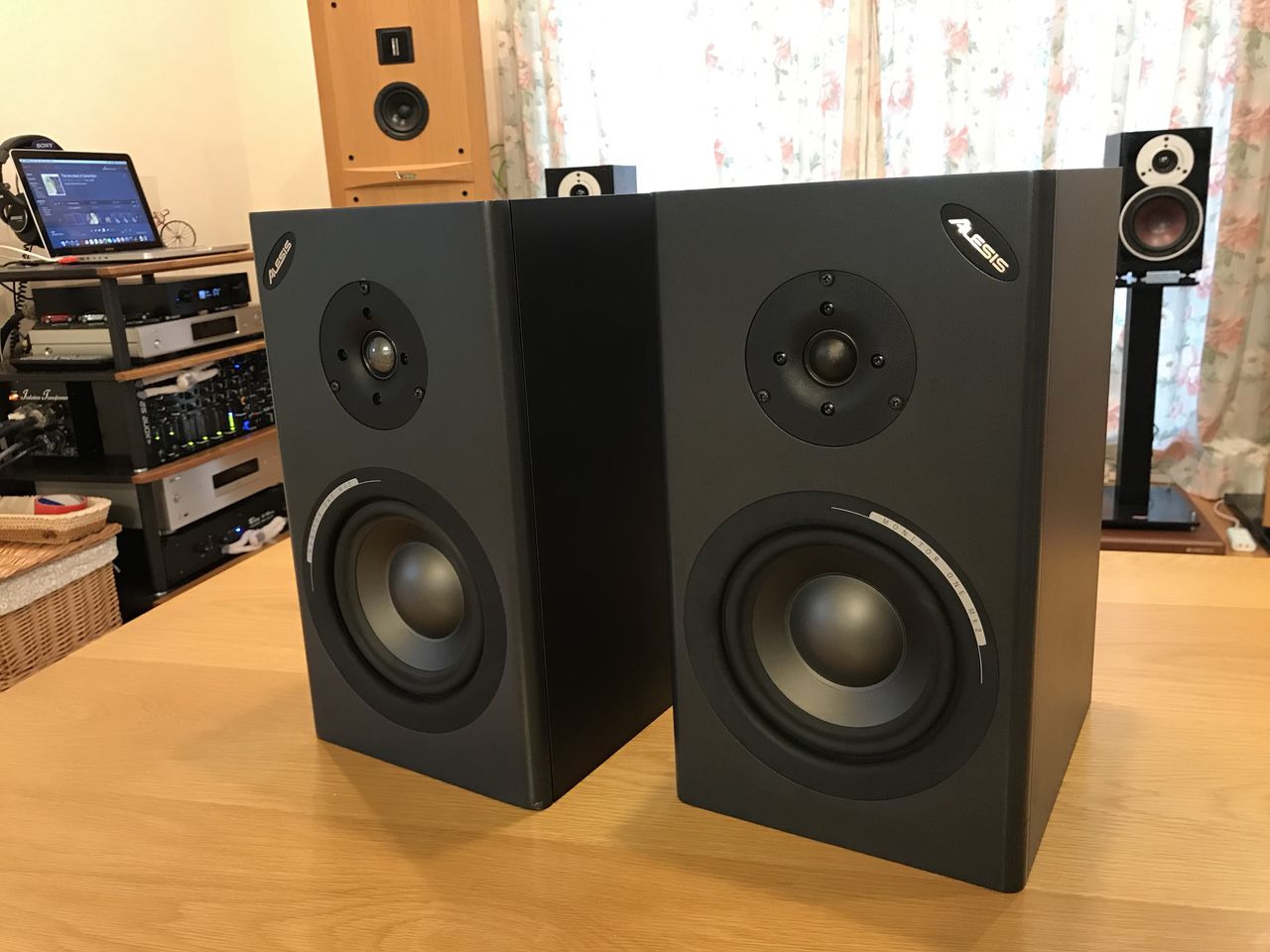 雨だからこそ出来る事～ALESIS MONITOR ONE MK2編～ : My Life My Like