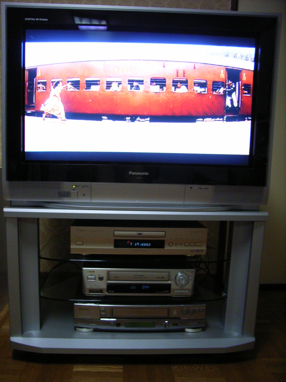 テレビを買った（ブラウン管ですが・・・編） : インド映画通信