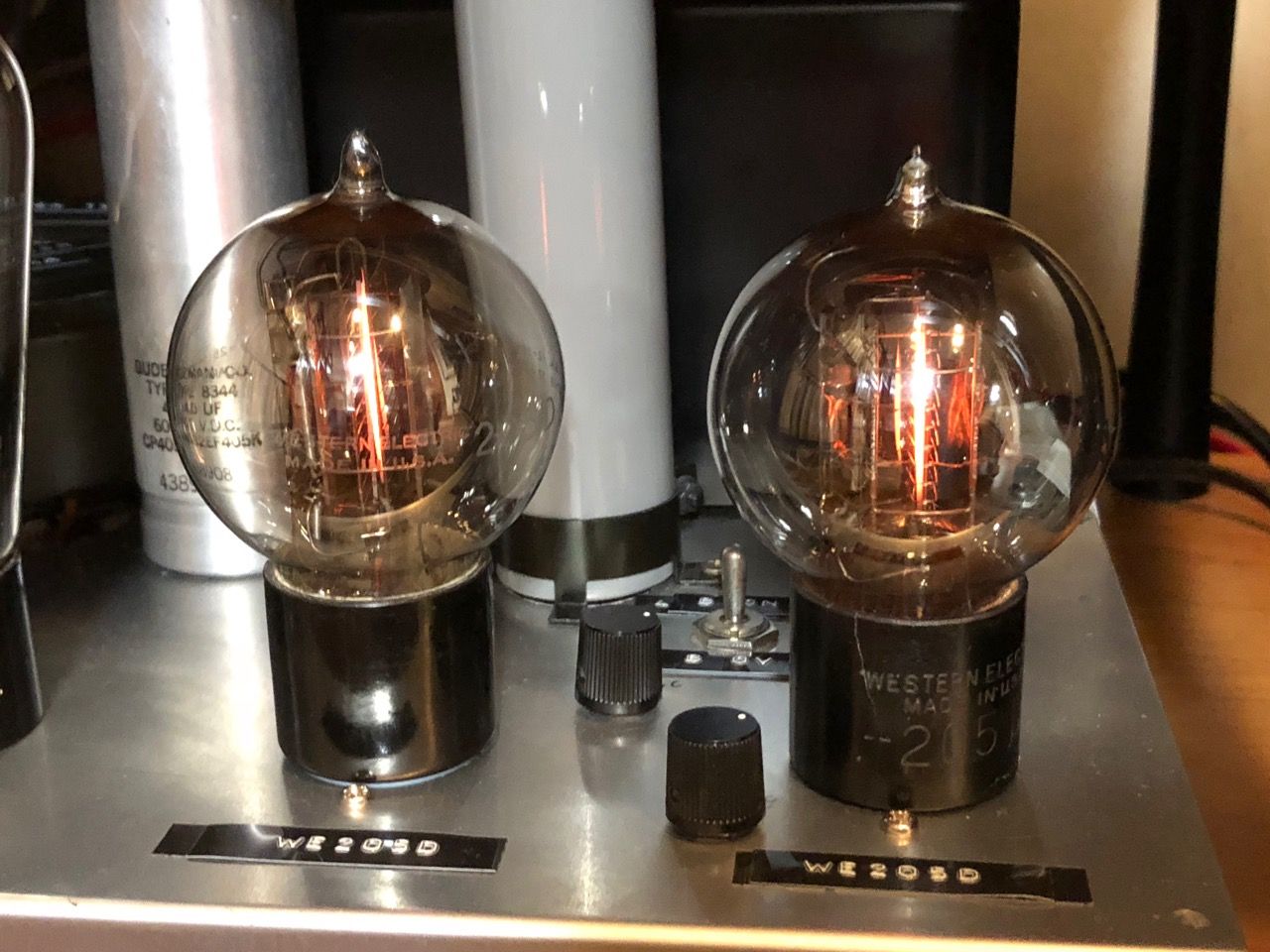 ウエスタン・エレクトリック205D、約100年前の真空管がいまだに美音を