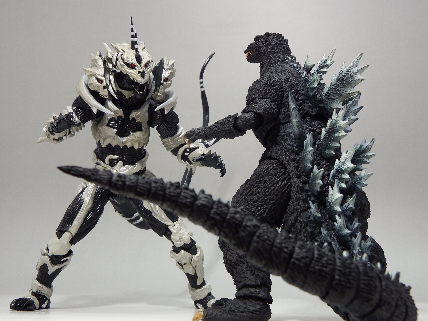 S.H.モンスターアーツ「モンスターX」 : 空想玩具シリーズ