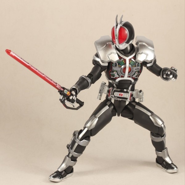 レビュー】S.H.Figuarts 仮面ライダーファイズ アクセルフォーム 真骨