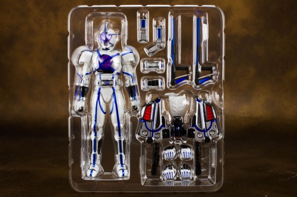 S.H.フィギュアーツ 仮面ライダーサイガ レビュー : ほっぱーの玩具な日々