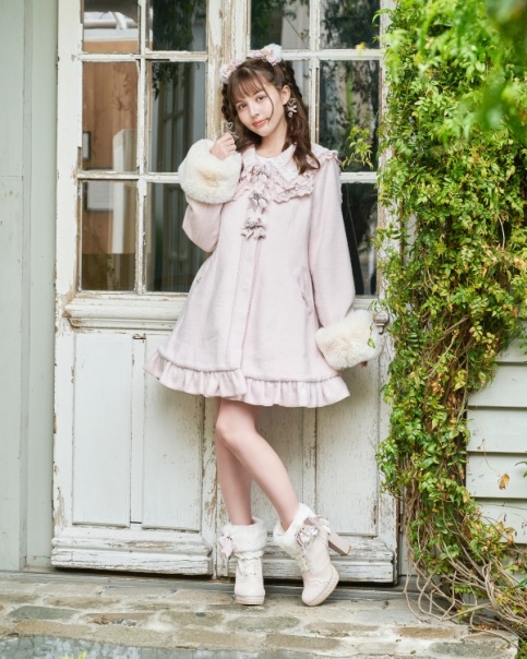 美品】LIZLISA Aラインコート 花柄ファー襟 free size 花柄ファー