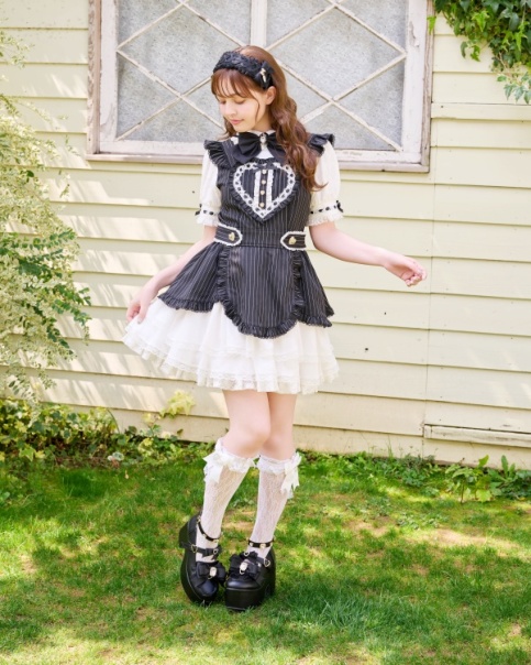 ハートエプロンワンピース ｜ LIZ LISA（リズリサ）公式通販 ｜ Tokyo