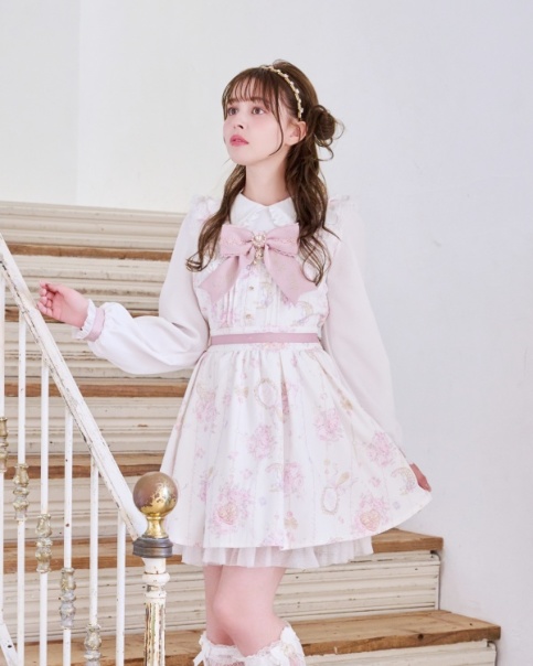 ジュエリー柄ワンピース ｜ LIZ LISA（リズリサ）公式通販 ｜ Tokyo