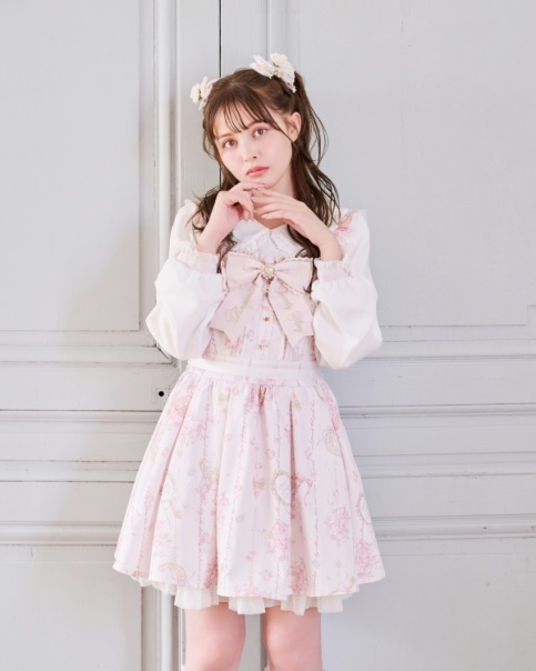 ジュエリー柄ワンピース ｜ LIZ LISA（リズリサ）公式通販 ｜ Tokyo