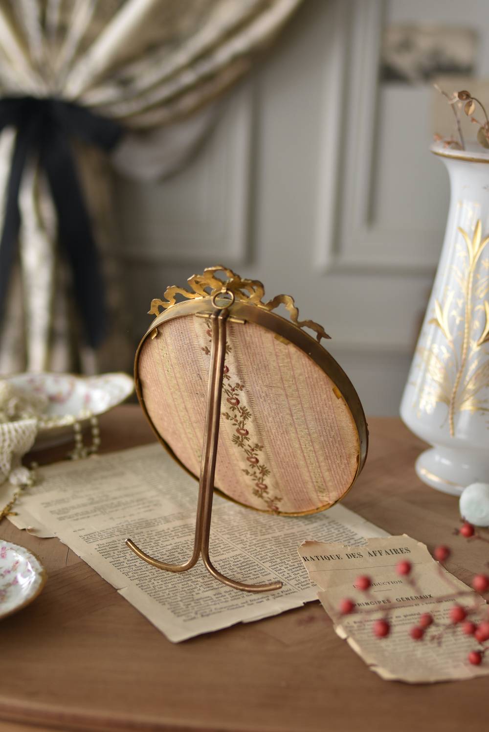 オーバルフォトフレーム.リボン3 フランスアンティーク 額縁 写真たて